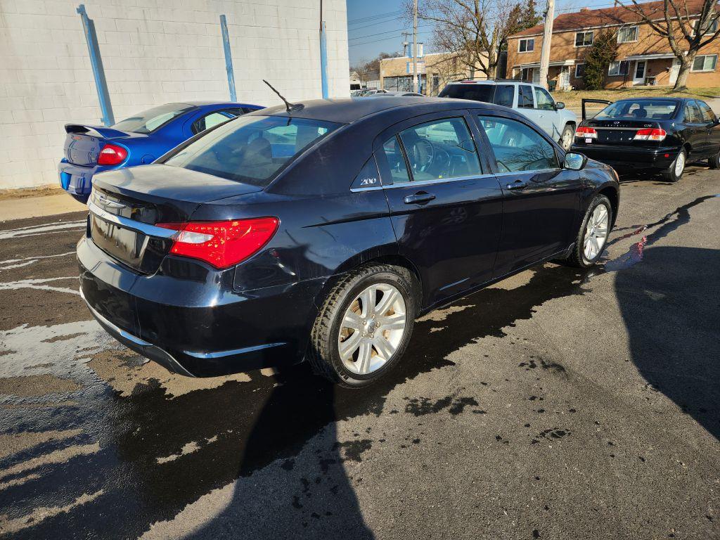 Thumbnail image of 2011 Chrysler 200 at FLAG MOTORS LTD