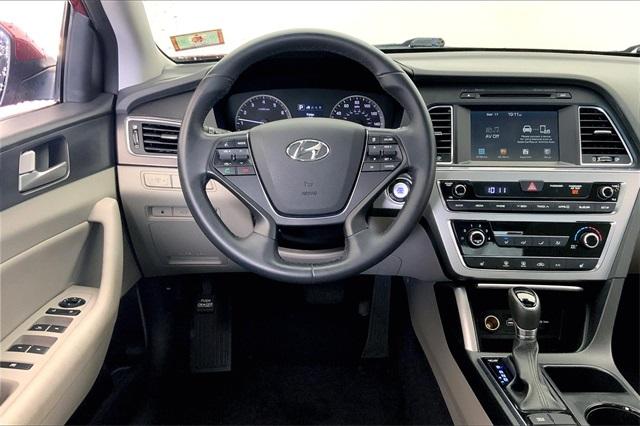 Thumbnail image of 2016 Hyundai SONATA at Audi Volkswagen Princeton