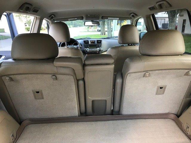 Thumbnail image of 2008 Toyota Highlander at Best Auto Exchange