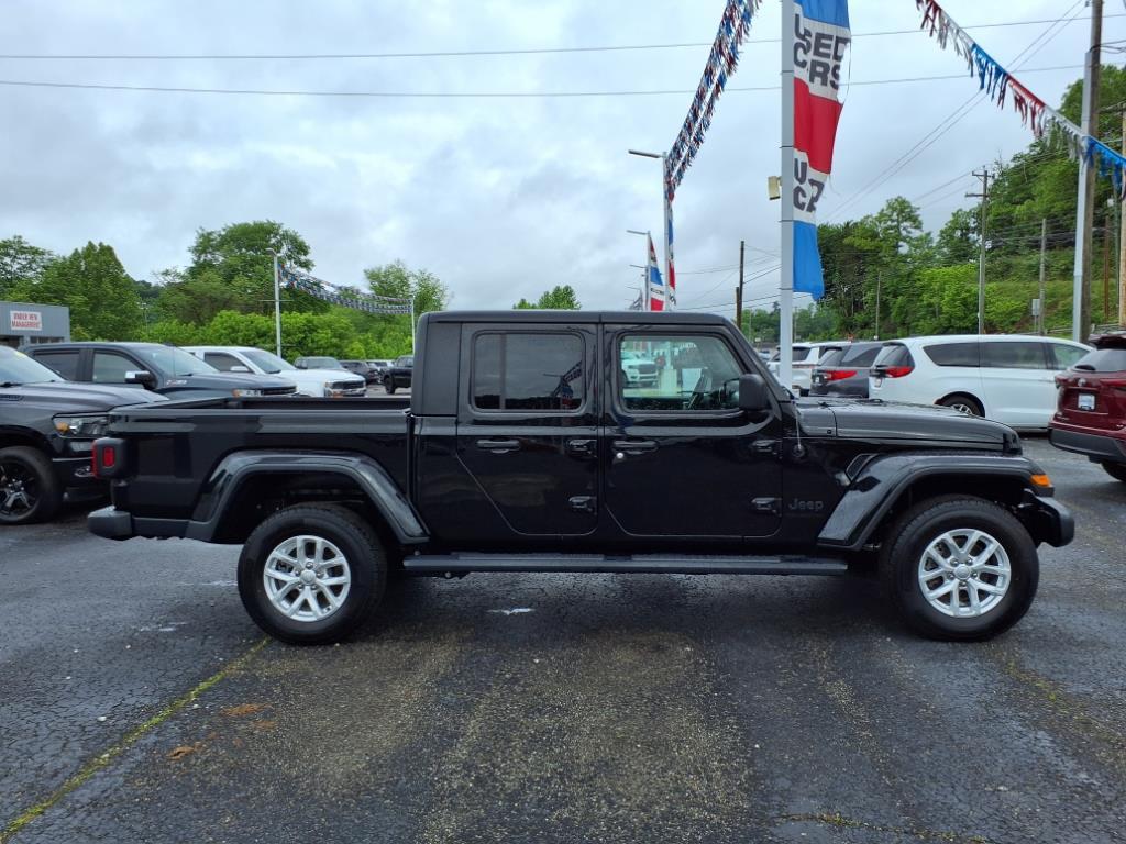 Thumbnail image of 2023 Jeep Gladiator at Dutch Miller Of Ripley