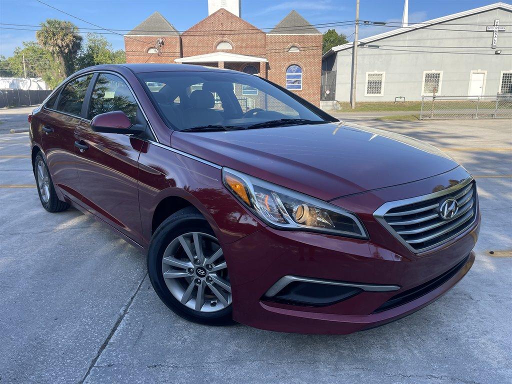 Thumbnail image of 2016 Hyundai SONATA at Sign & Drive Motors