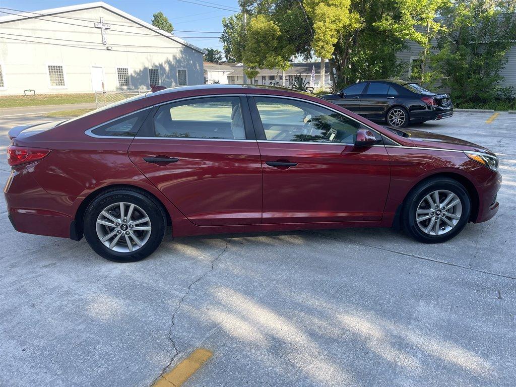 Thumbnail image of 2016 Hyundai SONATA at Sign & Drive Motors
