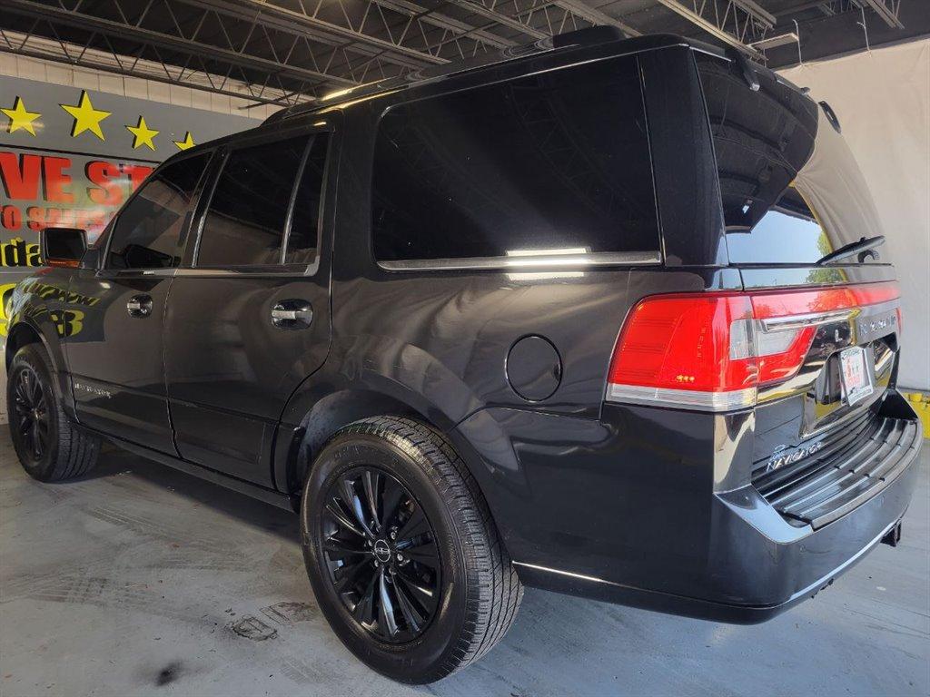 Thumbnail image of 2015 Lincoln Navigator at FIVE STAR AUTO SALES of TAMPA