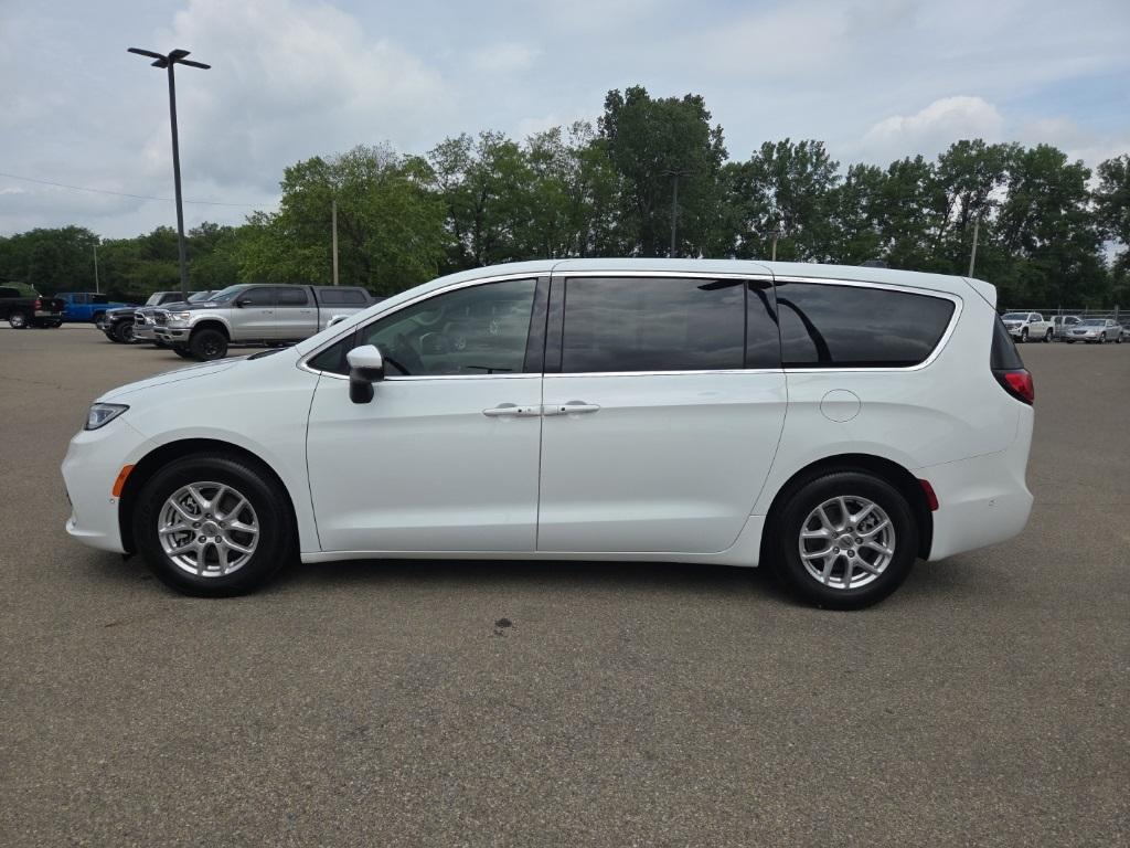 Thumbnail image of 2023 Chrysler Pacifica at Wetzel Chrysler Jeep Dodge Ram