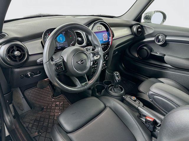 Thumbnail image of 2022 MINI Hardtop 2 Door at Habberstad BMW of Huntington