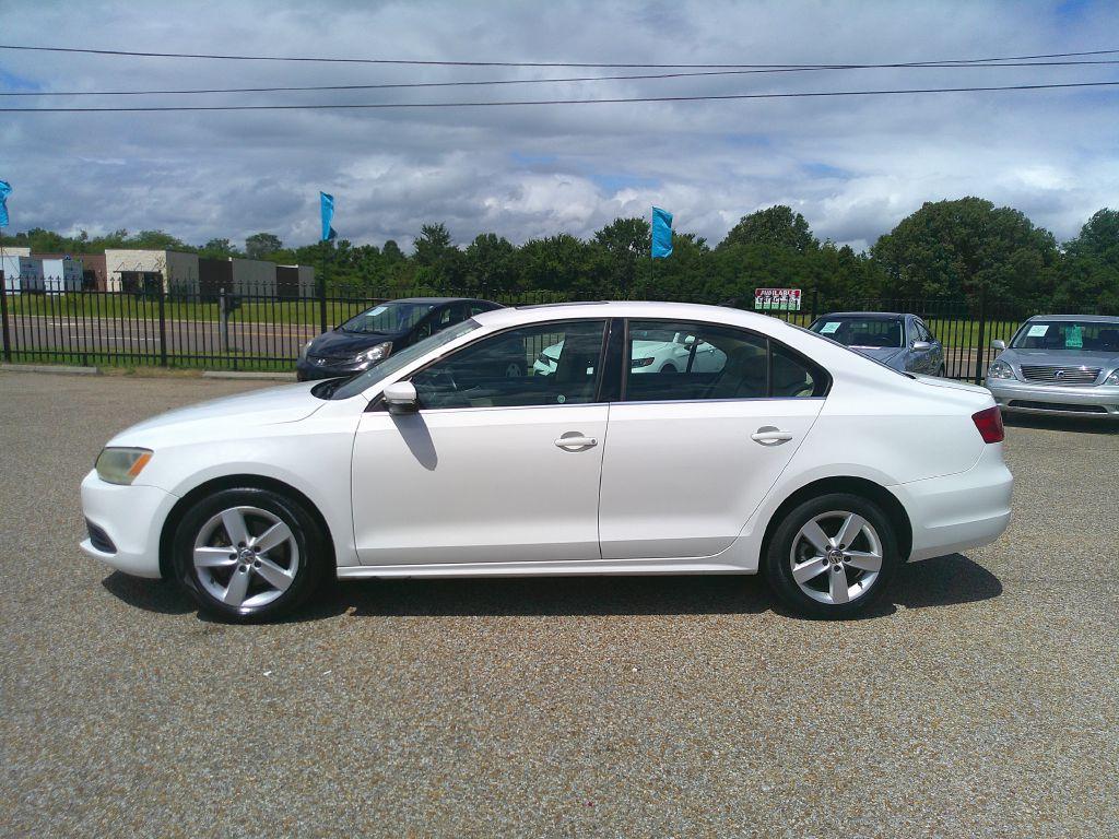 Thumbnail image of 2013 Volkswagen Jetta at OB AUTO, LLC