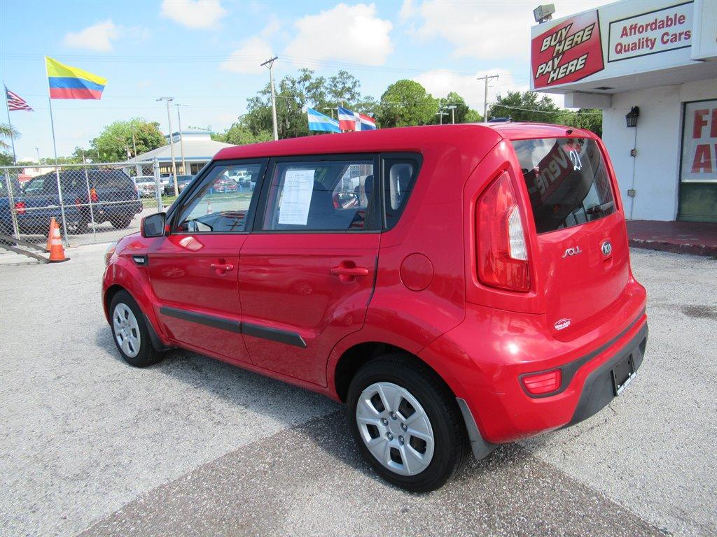 Thumbnail image of 2013 Kia Soul at Vene-auto, Inc.