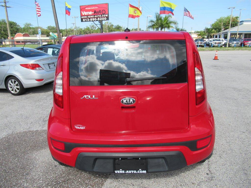 Thumbnail image of 2013 Kia Soul at Vene-auto, Inc.