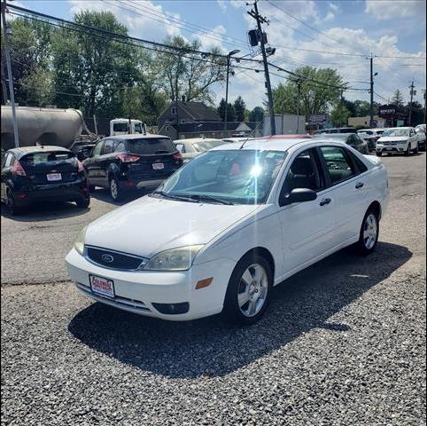 Thumbnail image of 2007 Ford Focus at Colonial Motors