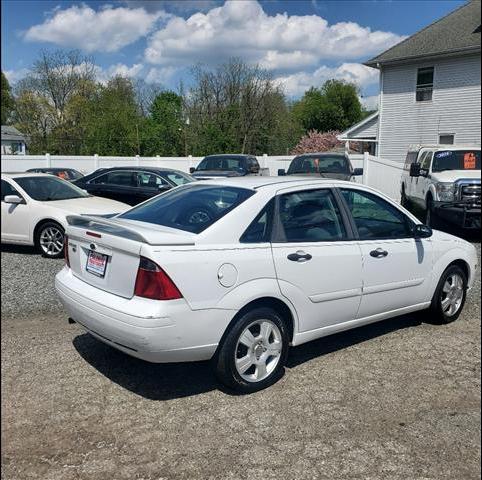 Thumbnail image of 2007 Ford Focus at Colonial Motors