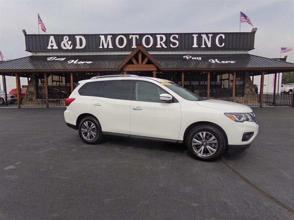 Thumbnail image of 2018 Nissan Pathfinder at A & D MOTORS INC.