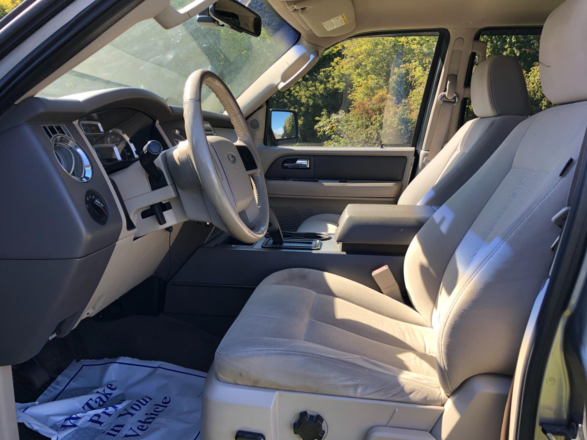 Thumbnail image of 2008 Ford Expedition at Tormohlen's Good People Automotive of Freeport
