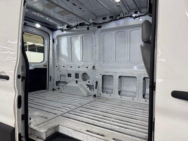 Thumbnail image of 2019 Ford Transit at Infiniti of Englewood