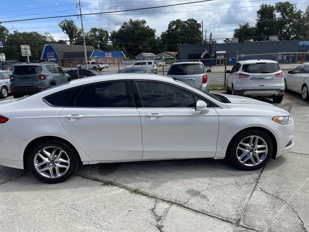 Thumbnail image of 2016 Ford Fusion at Sign & Drive Motors