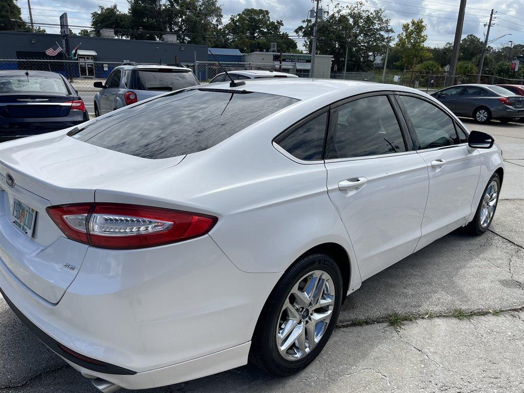 Thumbnail image of 2016 Ford Fusion at Sign & Drive Motors