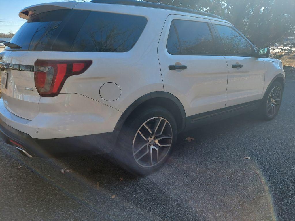 Thumbnail image of 2016 Ford Explorer at 757 AUTO BROKERS LLC