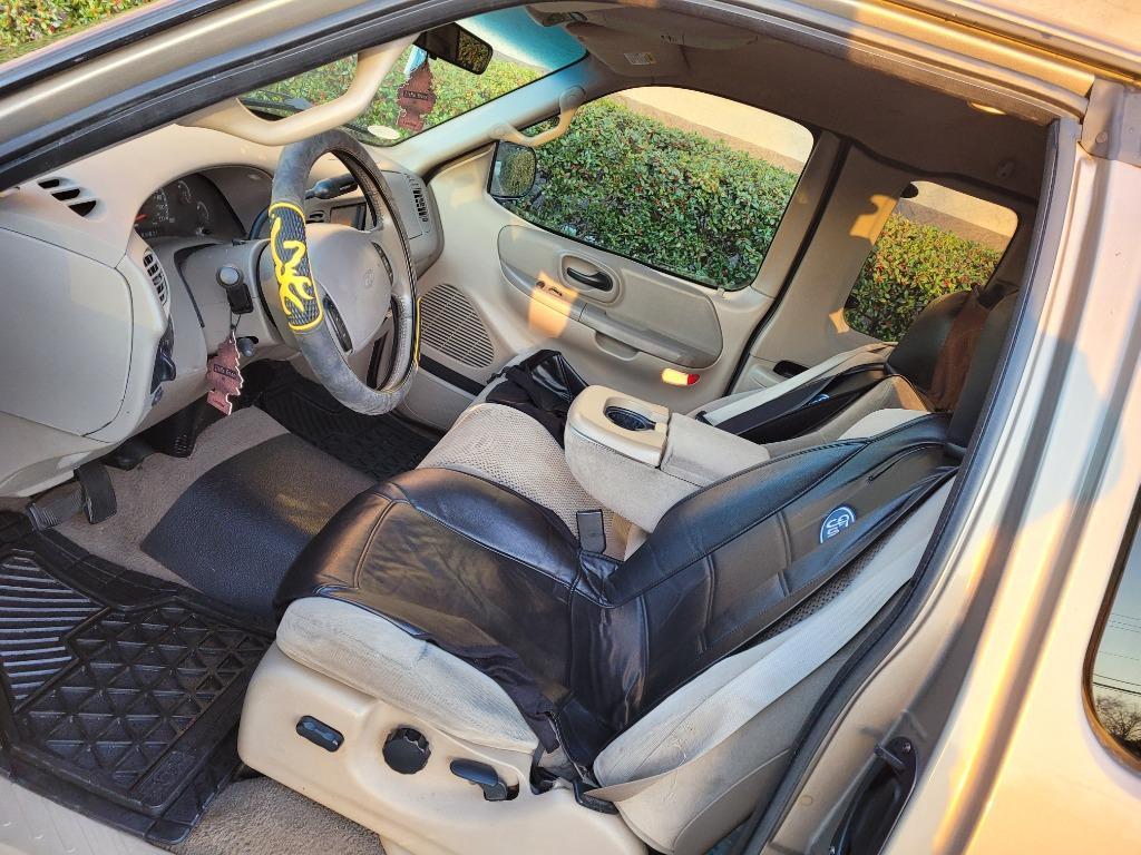 Thumbnail image of 2002 Ford F-150 at SafePay AutoBrokers