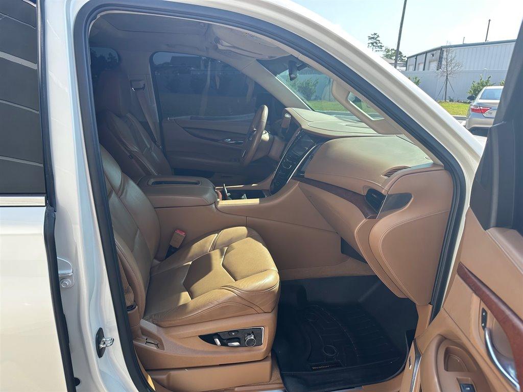 Thumbnail image of 2015 Cadillac Escalade at Auto Gallery
