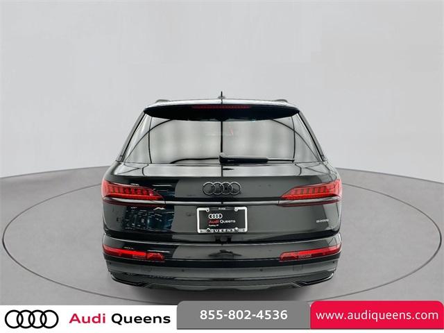 Thumbnail image of 2022 Audi Q7 at Audi Queens