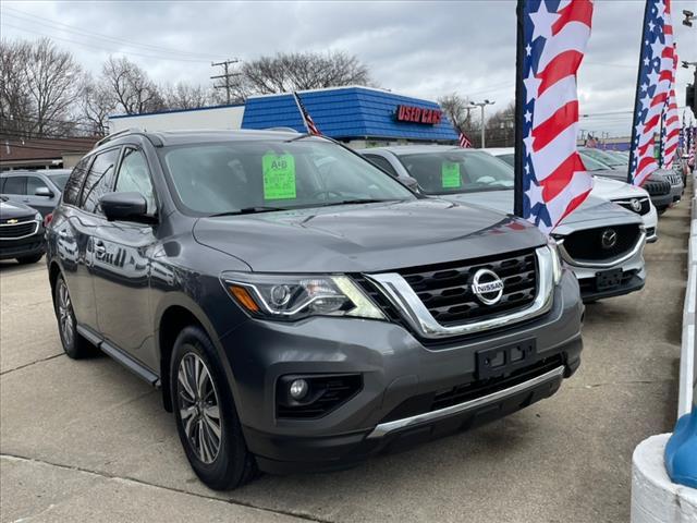 Thumbnail image of 2017 Nissan Pathfinder at A & B Motors