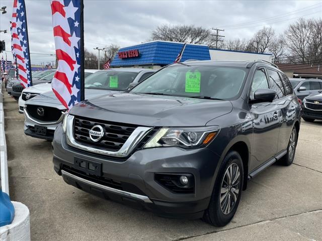Thumbnail image of 2017 Nissan Pathfinder at A & B Motors