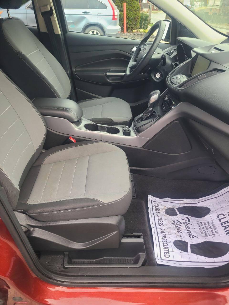 Thumbnail image of 2014 Ford Escape at Babo's Motors Inc.