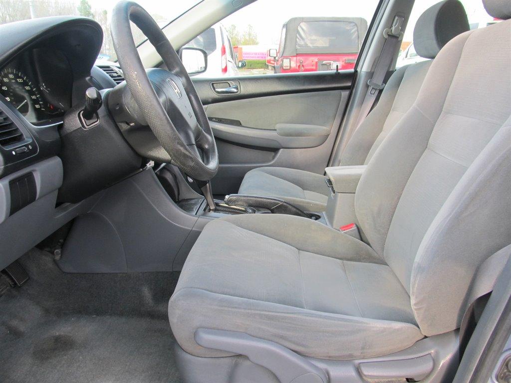Thumbnail image of 2007 Honda Accord at Quinn’s Covenant Cars