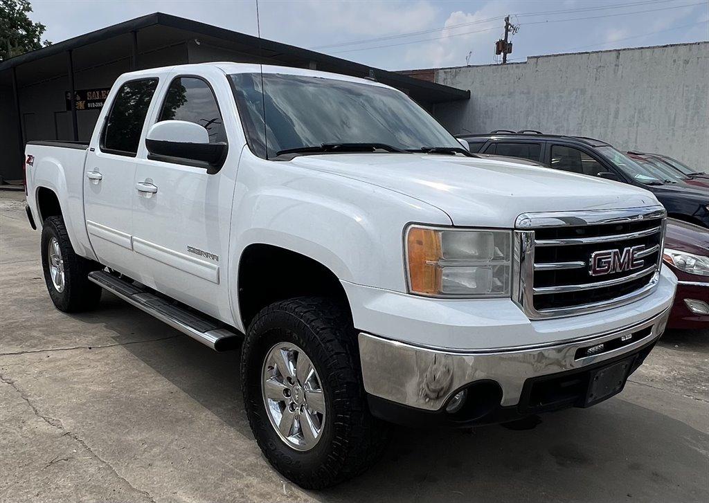 Thumbnail image of 2013 GMC Sierra 1500 at K & K Sales, LLC