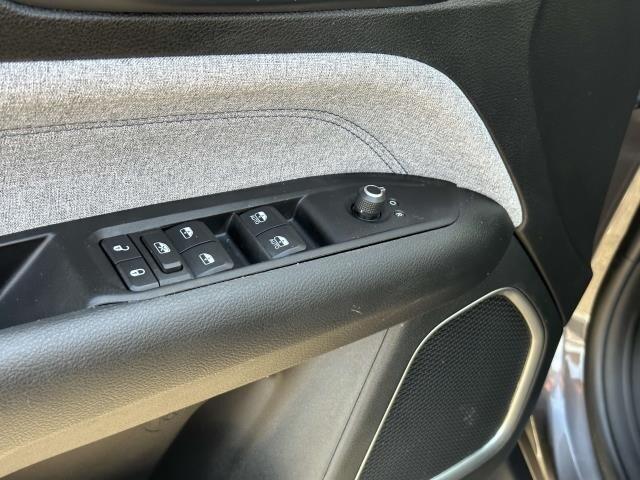 Thumbnail image of 2022 Jeep Compass at East Hills Chrysler Jeep Dodge