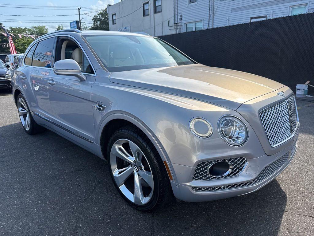 Thumbnail image of 2018 Bentley Bentayga at STREAM AUTO OUTLET