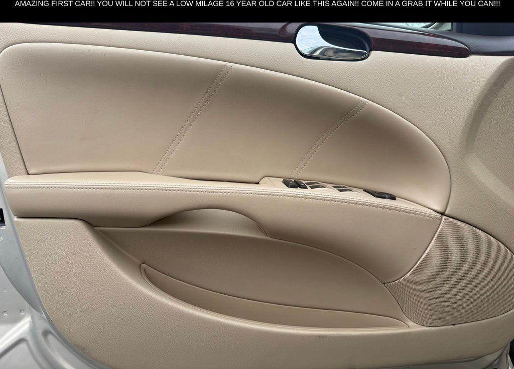 Thumbnail image of 2009 Buick Lucerne at Northtown Lexus
