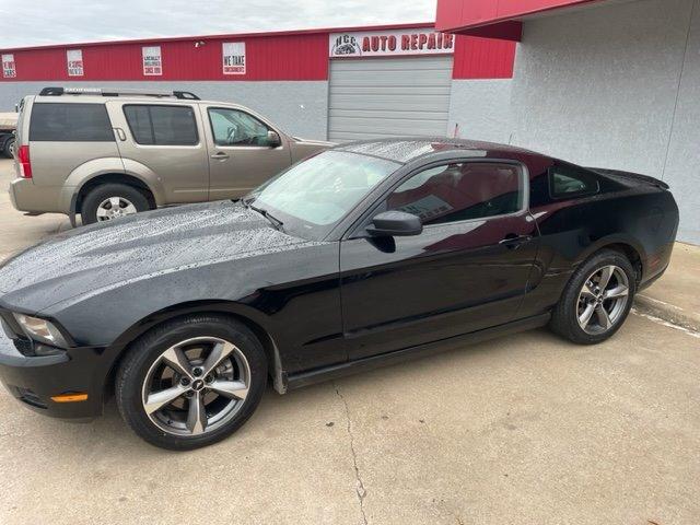 Thumbnail image of 2012 Ford Mustang at Herrelson Car Co.