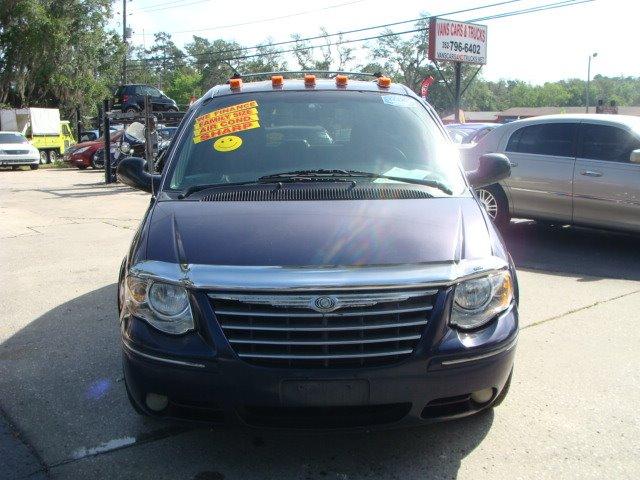 Thumbnail image of 2005 Chrysler Town and Country at Vans Cars and Trucks