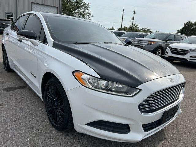 Thumbnail image of 2013 Ford Fusion Hybrid at SRQ BROTHERS AUTO SALES INC