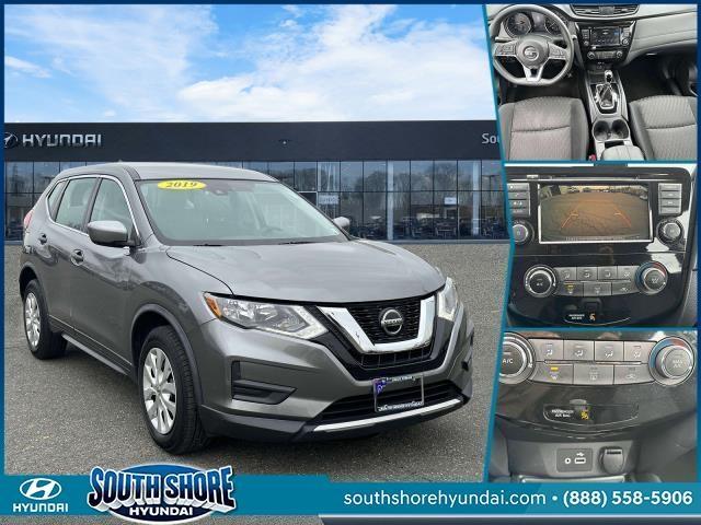 Thumbnail image of 2019 Nissan Rogue at South Shore Hyundai