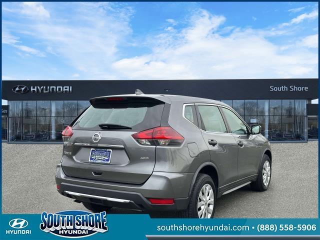 Thumbnail image of 2019 Nissan Rogue at South Shore Hyundai
