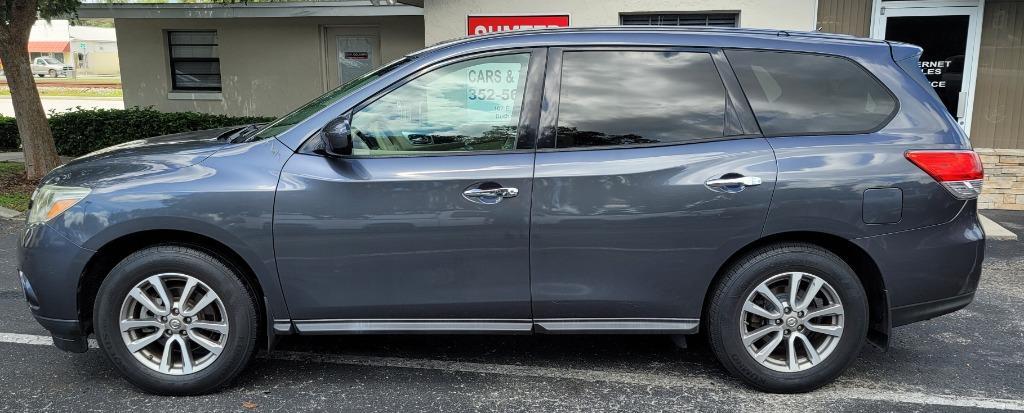 Thumbnail image of 2014 Nissan Pathfinder at Sumter Cars and Trucks