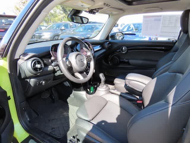 Thumbnail image of 2023 MINI Hardtop 2 Door at DCH Honda of Nanuet