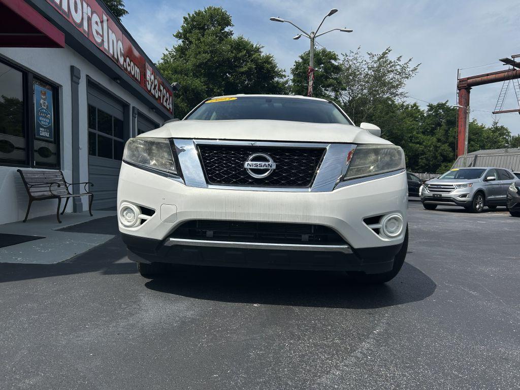 Thumbnail image of 2013 Nissan Pathfinder at AUTOS AND MORE INC