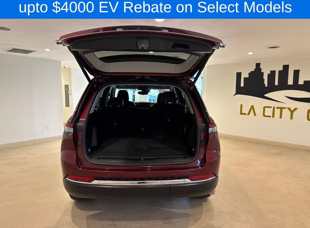 Thumbnail image of 2023 Jeep Grand Cherokee at LA City Cars
