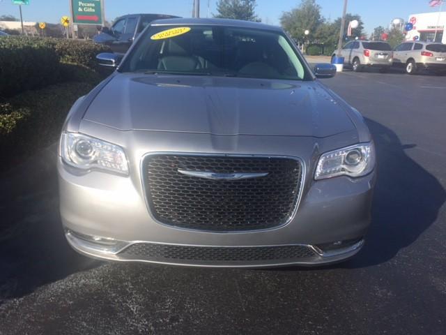 Thumbnail image of 2016 Chrysler 300 at Price Point