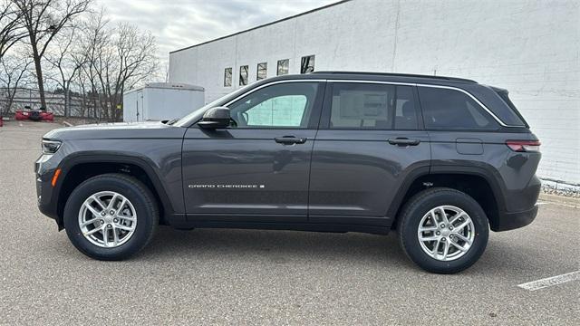 Thumbnail image of 2025 Jeep Grand Cherokee at Golling Chrysler Dodge Jeep Ram
