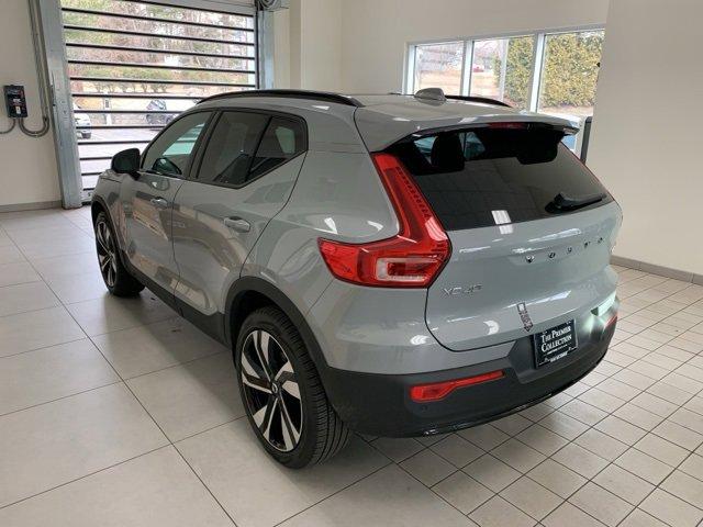Thumbnail image of 2025 Volvo XC40 at Volvo of Danbury