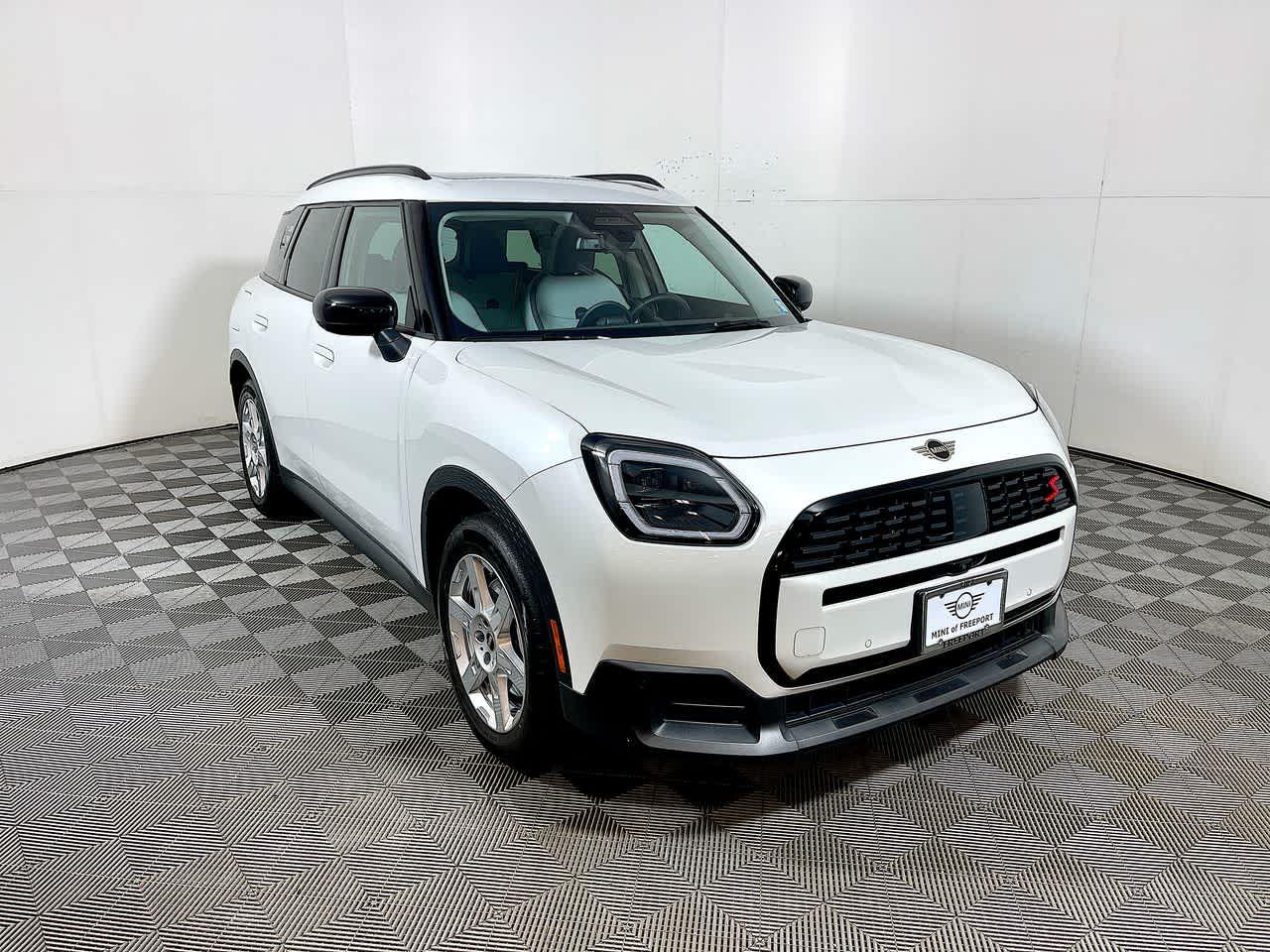 Thumbnail image of 2025 MINI Countryman at BMW Mini of Freeport
