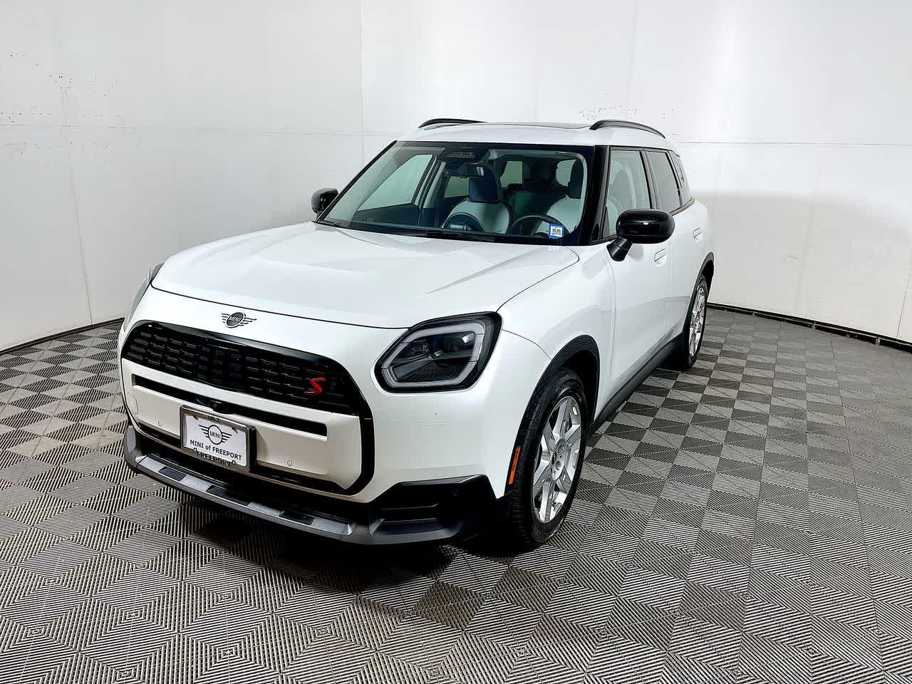 Thumbnail image of 2025 MINI Countryman at BMW Mini of Freeport