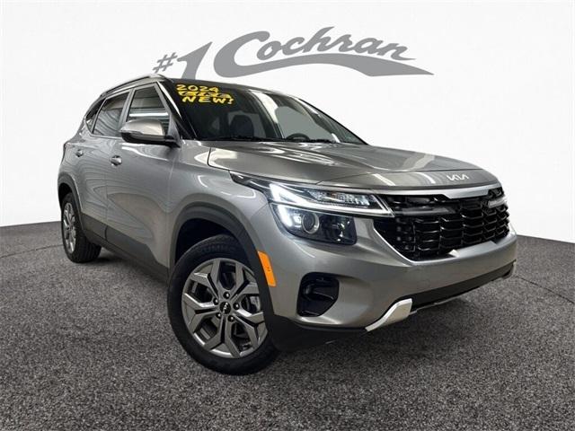 Thumbnail image of 2024 Kia Seltos at #1 Cochran Chevrolet Boardman