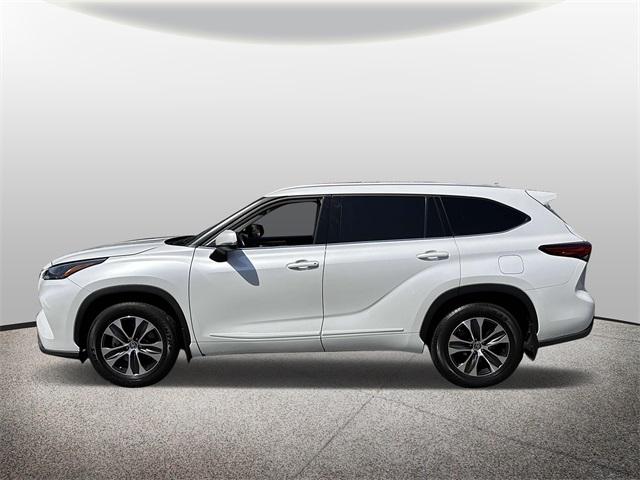 Thumbnail image of 2022 Toyota Highlander at Advantage Chevrolet