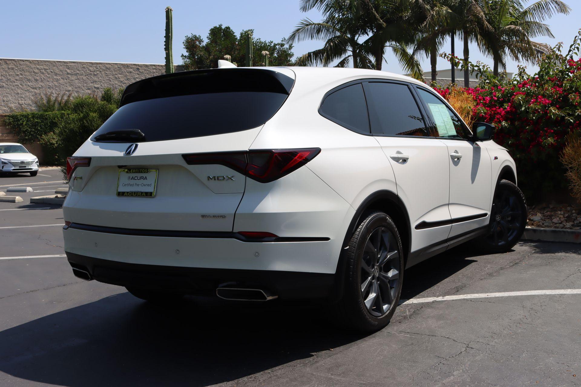 Thumbnail image of 2023 Acura MDX at Cerritos Acura