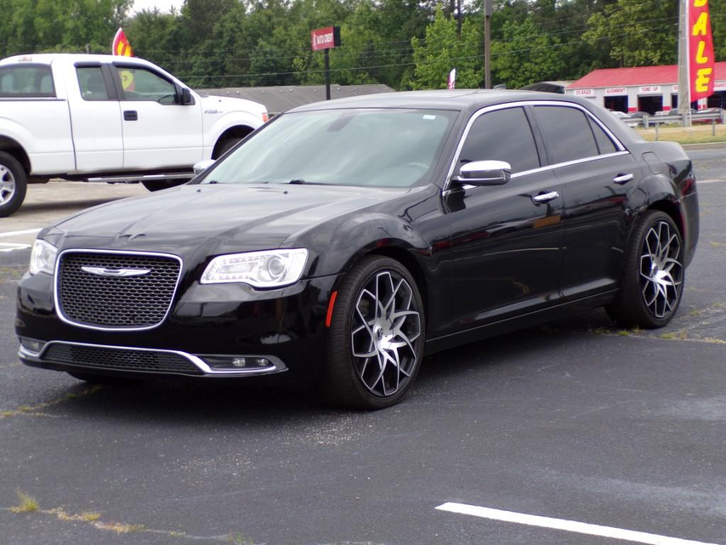 Thumbnail image of 2016 Chrysler 300 at Cars R Us