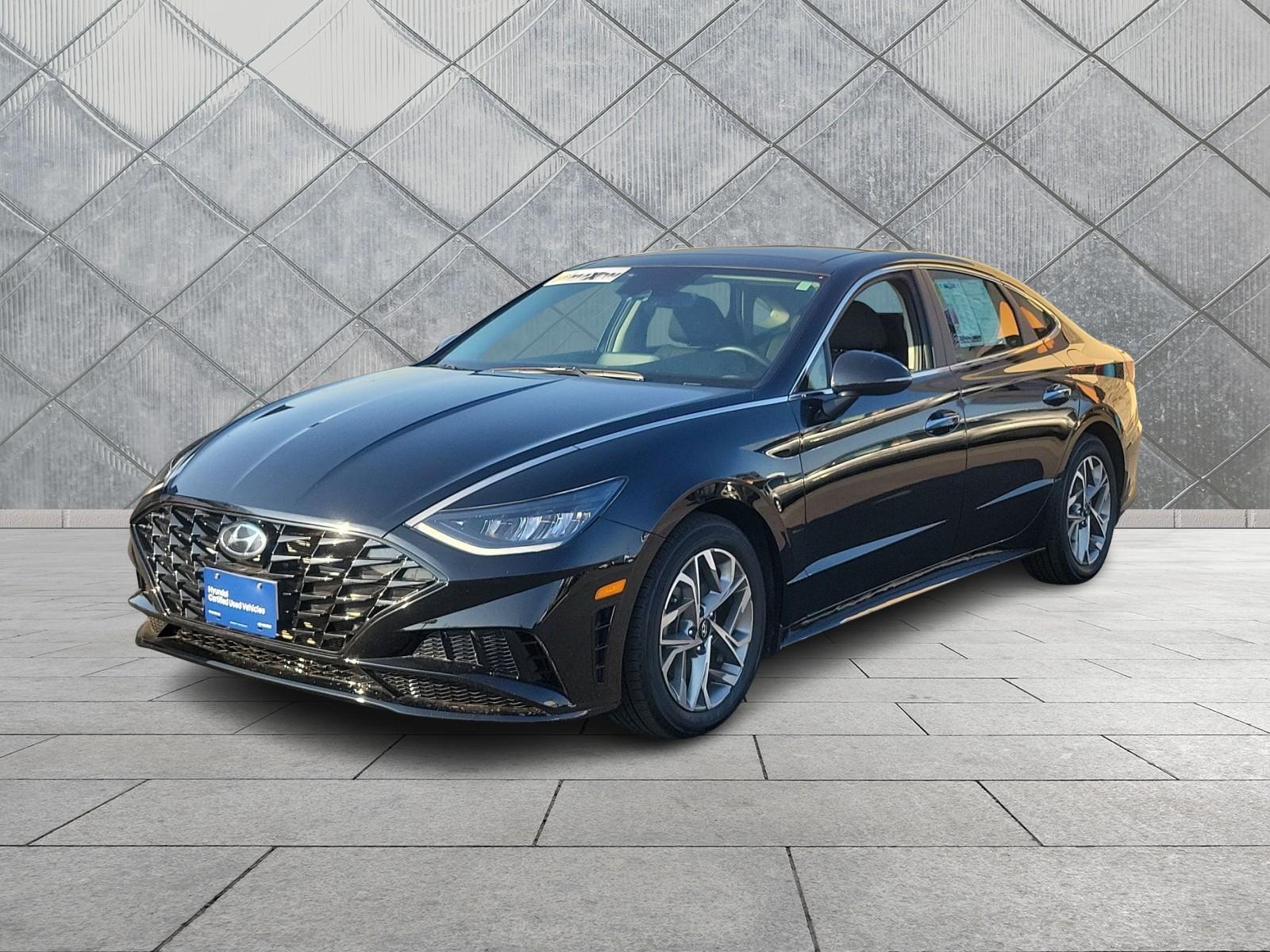 Thumbnail image of 2021 Hyundai SONATA at Maxon Hyundai Inc.